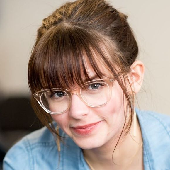 Meet your Posher, Alyssa - Picture 1 of 1